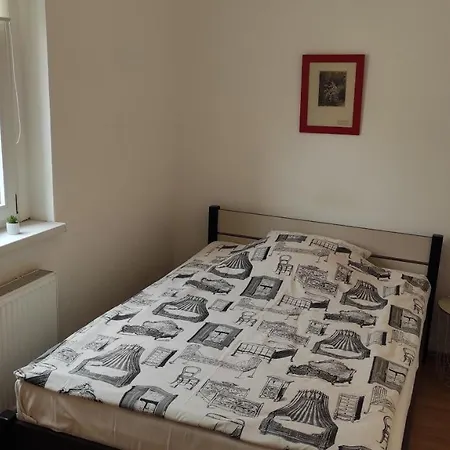 Przy Wroclawskim Stadionie 弗罗茨瓦夫