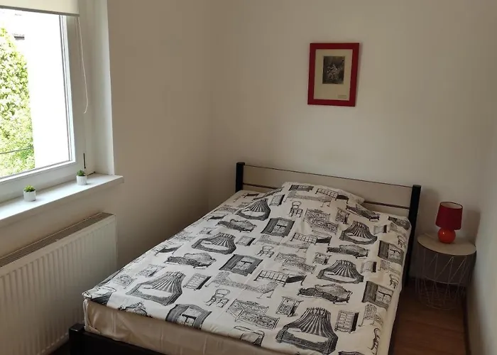 Przy Wroclawskim Stadionie 弗罗茨瓦夫