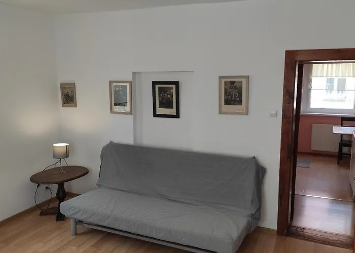 Przy Wroclawskim Stadionie Apartmán *